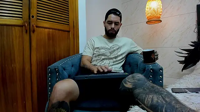 Snapshot of matteosantos chatting on 20, 2, 2025 matteosantos online show from 20, 2, 2025