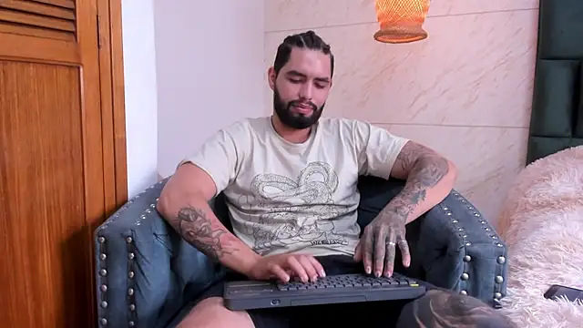 Snapshot of matteosantos chatting on 22, 2, 2025 matteosantos online show from 22, 2, 2025