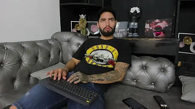 Snapshot of matteosantos chatting on 26, 2, 2025 matteosantos online show from 26, 2, 2025