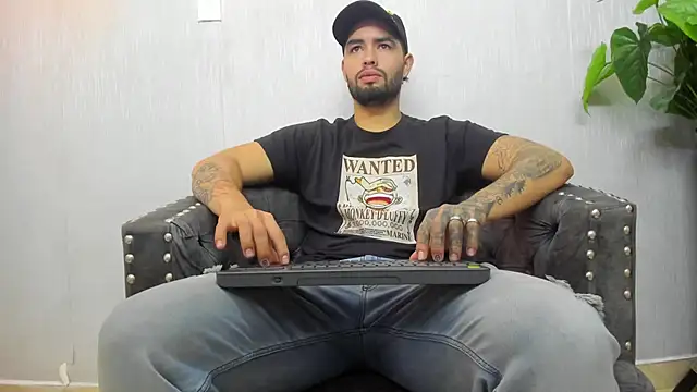 Snapshot of matteosantos chatting on 14, 3, 2025 matteosantos online show from 14, 3, 2025