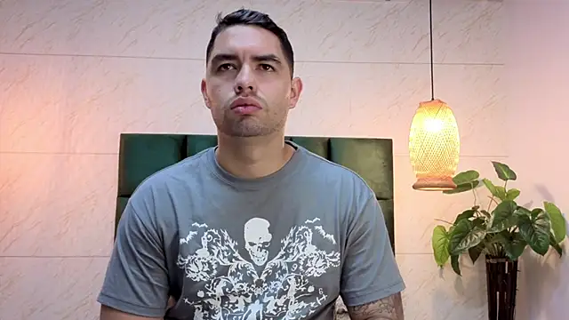 Snapshot of matteosantos chatting on 21, 10, 2025 matteosantos online show from 21, 10, 2025