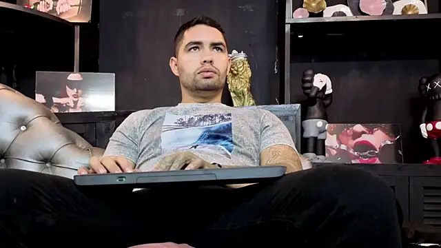 Snapshot of matteosantos chatting on 25, 10, 2025 matteosantos online show from 25, 10, 2025