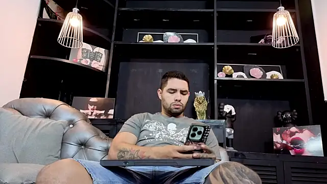 Snapshot of matteosantos chatting on 31, 10, 2025 matteosantos online show from 31, 10, 2025