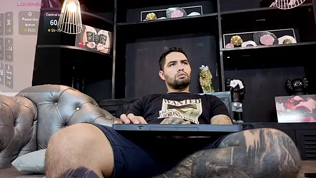 Snapshot of matteosantos chatting on 4, 11, 2025 matteosantos online show from 4, 11, 2025