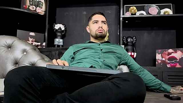 Snapshot of matteosantos chatting on 9, 11, 2025 matteosantos online show from 9, 11, 2025