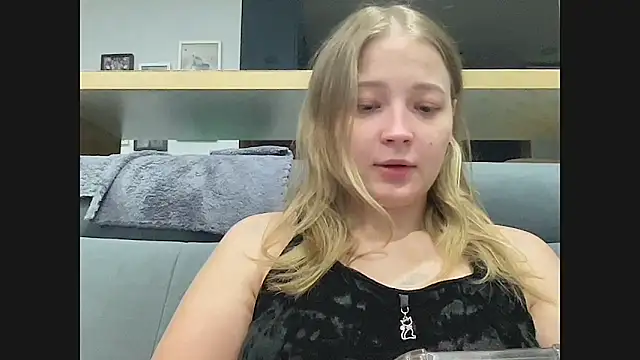 CharmingSarah online show from 16, 10, 2025