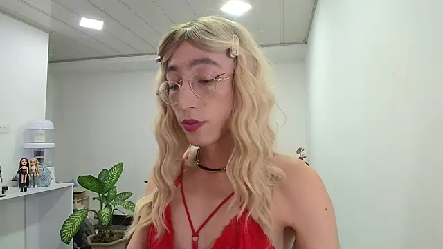 Snapshot of NicoleCortez chatting on 25, 1, 2025 NicoleCortez online show from 25, 1, 2025