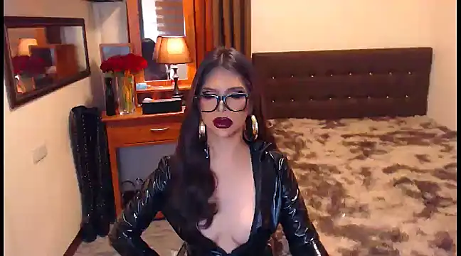 Snapshot of EXTREMELYDOM chatting on 6, 1, 2025 EXTREMELYDOM online show from 6, 1, 2025