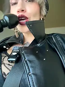 sexymarilyncolombia online show from 18, 4, 2026