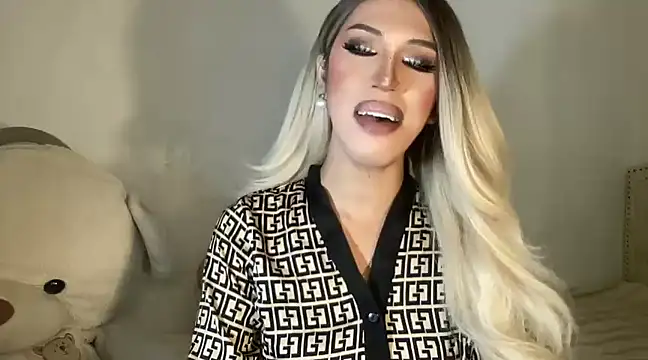 Ts glamxxxx online show from 21, 2, 2025