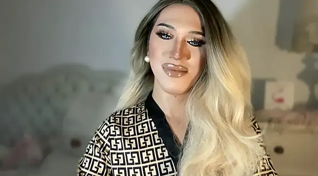 Ts glamxxxx online show from 22, 3, 2025