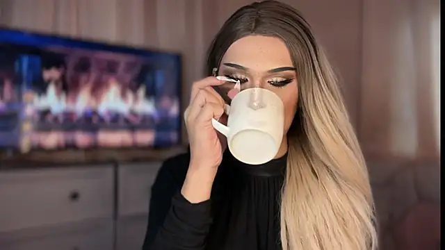 Ts glamxxxx online show from 23, 4, 2026