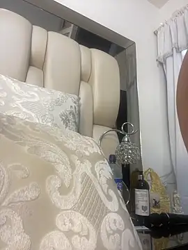 Snapshot of ALISSON_FOXXX1 chatting on 5, 3, 2025 ALISSON FOXXX1 online show from 5, 3, 2025