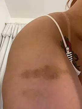 Snapshot of ALISSON_FOXXX1 chatting on 8, 3, 2025 ALISSON FOXXX1 online show from 8, 3, 2025