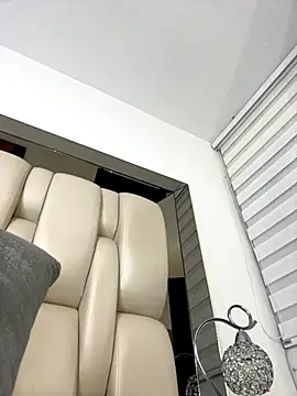 Snapshot of ALISSON_FOXXX1 chatting on 10, 10, 2025 ALISSON FOXXX1 online show from 10, 10, 2025