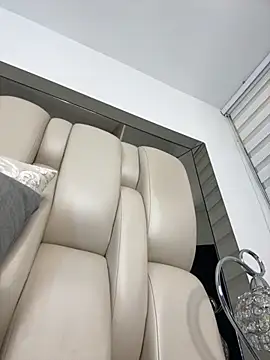 Snapshot of ALISSON_FOXXX1 chatting on 15, 10, 2025 ALISSON FOXXX1 online show from 15, 10, 2025