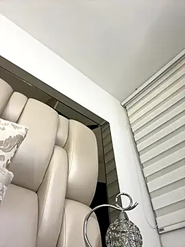 Snapshot of ALISSON_FOXXX1 chatting on 11, 11, 2025 ALISSON FOXXX1 online show from 11, 11, 2025