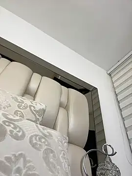 Snapshot of ALISSON_FOXXX1 chatting on 13, 11, 2025 ALISSON FOXXX1 online show from 13, 11, 2025