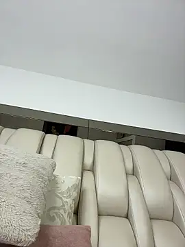 ALISSON FOXXX1 online show from 25, 4, 2026