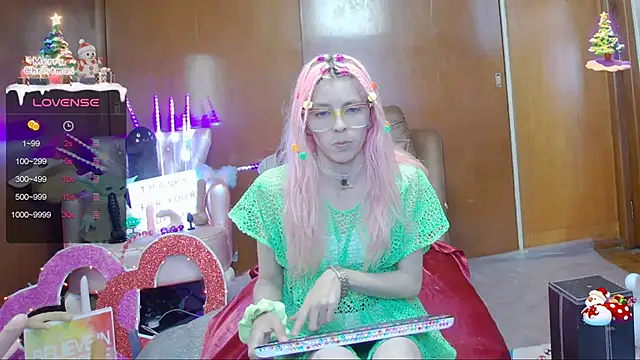 Skinygirl online show from 30, 1, 2025