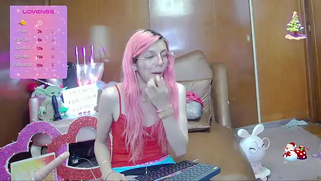 Skinygirl online show from 24, 9, 2025