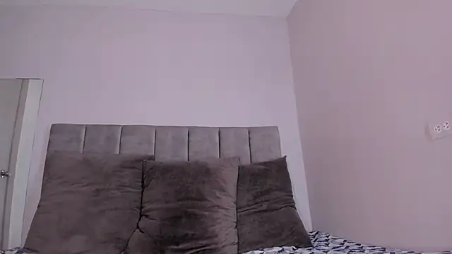 taylor suxx online show from 30, 10, 2025