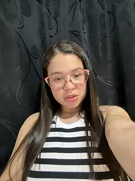 Lucyklein2022 online show from 31, 12, 2024