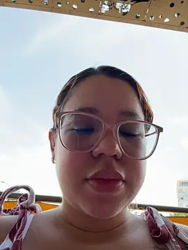 Lucyklein2022 online show from 10, 6, 2026