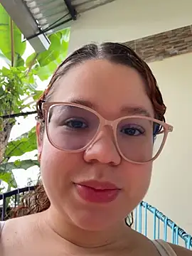 Lucyklein2022 online show from 12, 6, 2026