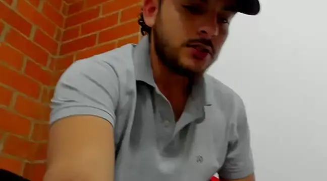 tuyo1995 online show from 4, 12, 2024