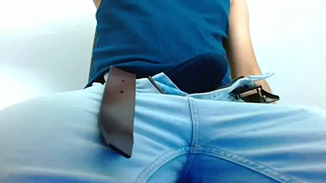 tuyo1995 online show from 24, 4, 2026