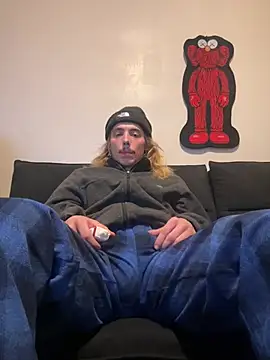 Snapshot of trippyski chatting on 30, 12, 2024 trippyski online show from 30, 12, 2024