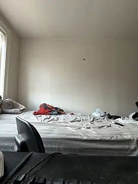 Snapshot of trippyski chatting on 16, 11, 2025 trippyski online show from 16, 11, 2025