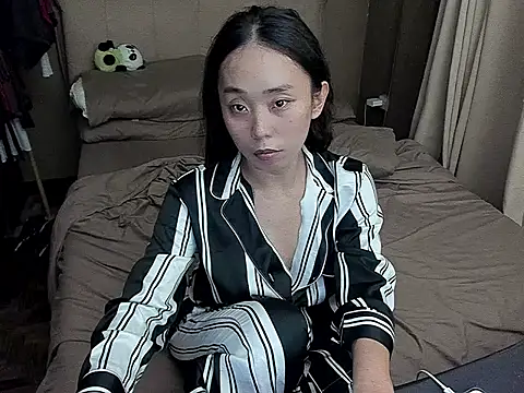 MissAyaCollins online show from 23, 4, 2026