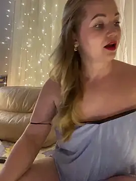 Snapshot of Lady__Maria chatting on 7, 12, 2024 Lady Maria online show from 7, 12, 2024