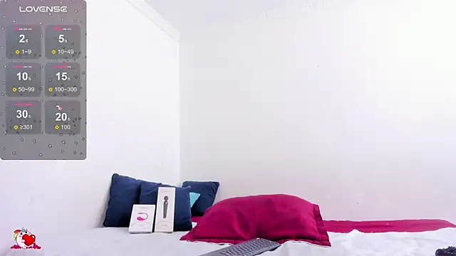 Snapshot of HEAVY_MEGAN chatting on 19, 9, 2025 HEAVY MEGAN online show from 19, 9, 2025