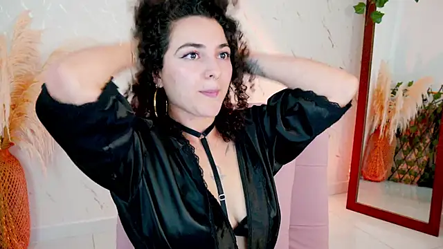 Snapshot of merida_bell18 chatting on 3, 2, 2026 merida bell18 online show from 3, 2, 2026