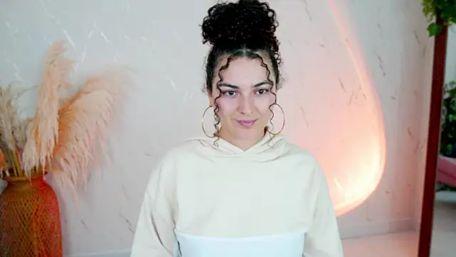 Snapshot of merida_bell18 chatting on 20, 2, 2026 merida bell18 online show from 20, 2, 2026