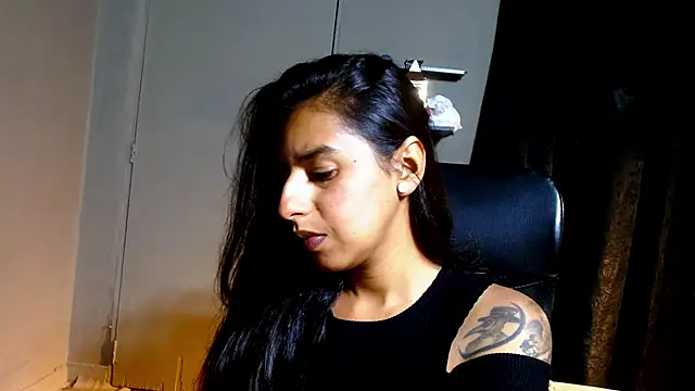 Desipleasure online show from 5, 2, 2025