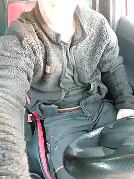 Snapshot of Xcoquinx chatting on 4, 2, 2025 Xcoquinx online show from 4, 2, 2025