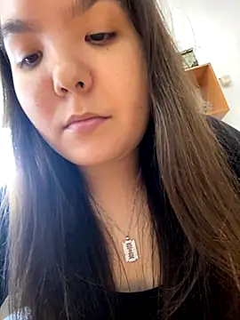 Var Kiss online show from 10, 9, 2025