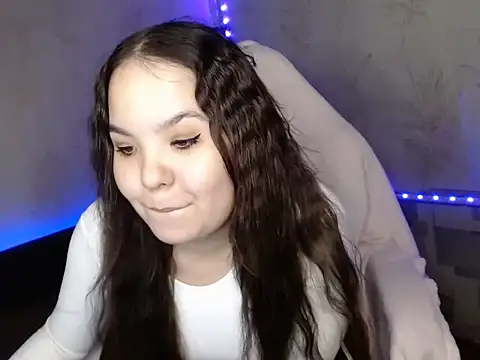 Var Kiss online show from 23, 7, 2026