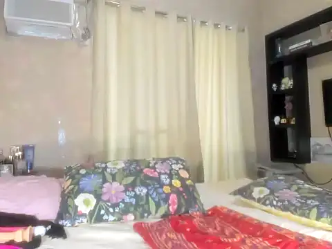 Snapshot of asianDeexoxo chatting on 2, 12, 2025 asianDeexoxo online show from 2, 12, 2025