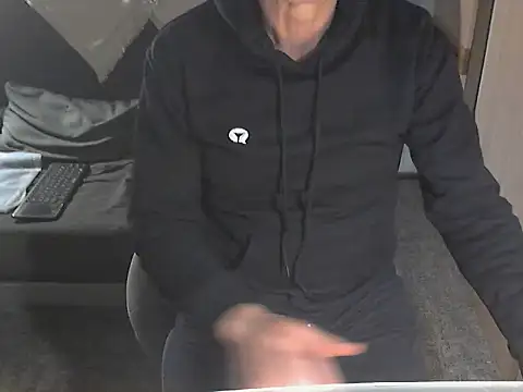 Snapshot of kiam471 chatting on 4, 12, 2024 kiam471 online show from 4, 12, 2024