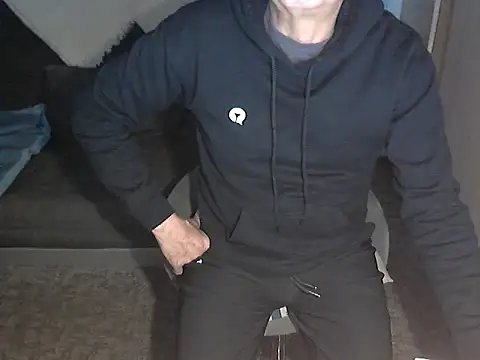 Snapshot of kiam471 chatting on 5, 11, 2025 kiam471 online show from 5, 11, 2025