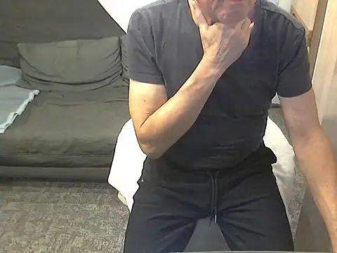 Snapshot of kiam471 chatting on 18, 11, 2025 kiam471 online show from 18, 11, 2025