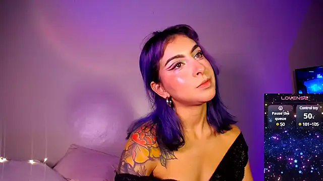 Snapshot of Cinamoonn chatting on 15, 12, 2024 Cinamoonn online show from 15, 12, 2024