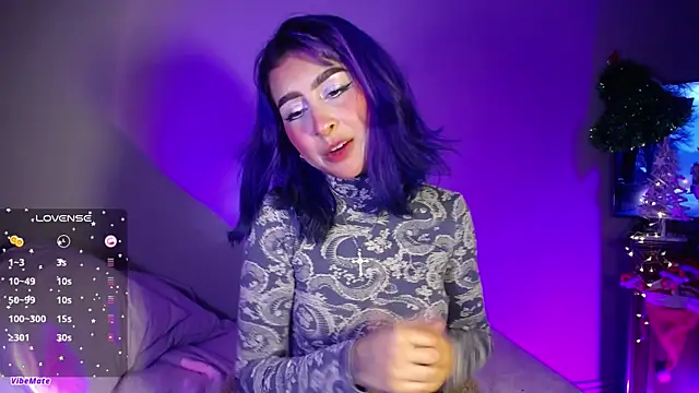 Snapshot of Cinamoonn chatting on 26, 12, 2024 Cinamoonn online show from 26, 12, 2024