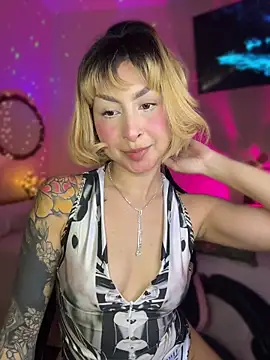 Cinamoonn online show from 28, 4, 2026