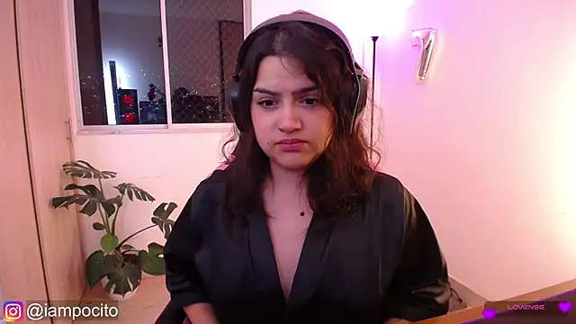 Snapshot of pocitox chatting on 13, 2, 2025 pocitox online show from 13, 2, 2025